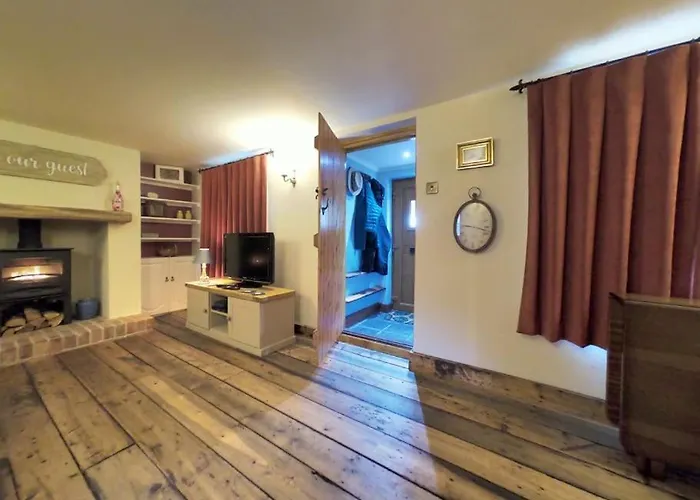 Rose Cottage, 2 Bedroom Cottage With Character, Near Southwold